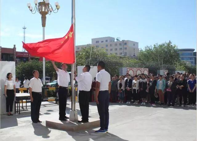 “中国华融”更名前夜扭亏为盈
